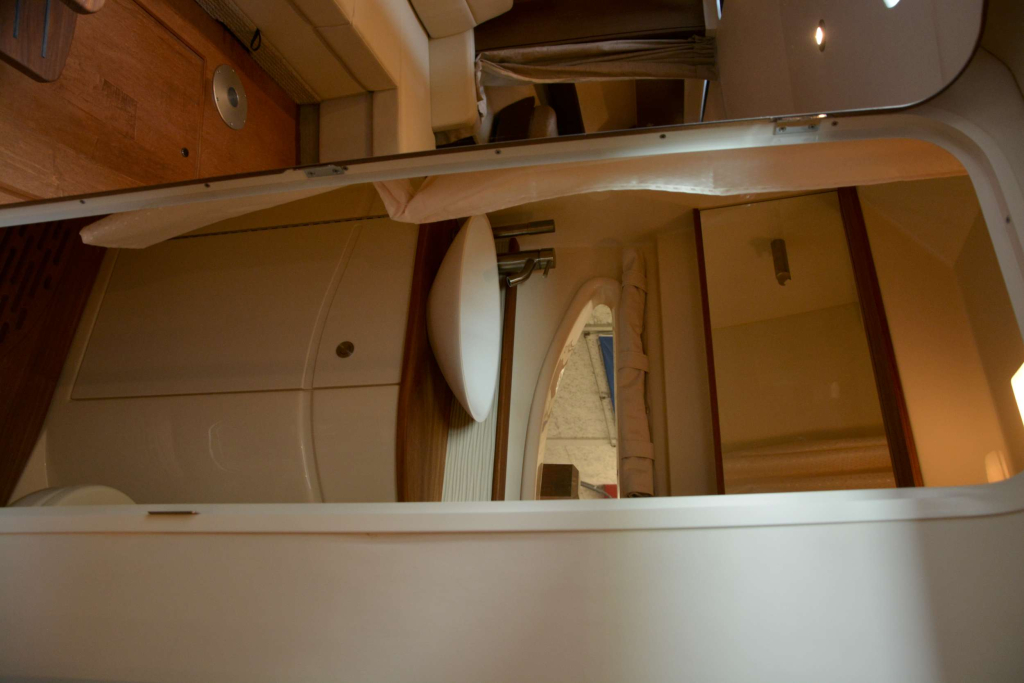 Sea Ray 350 Sundancer — foto 31 van 37