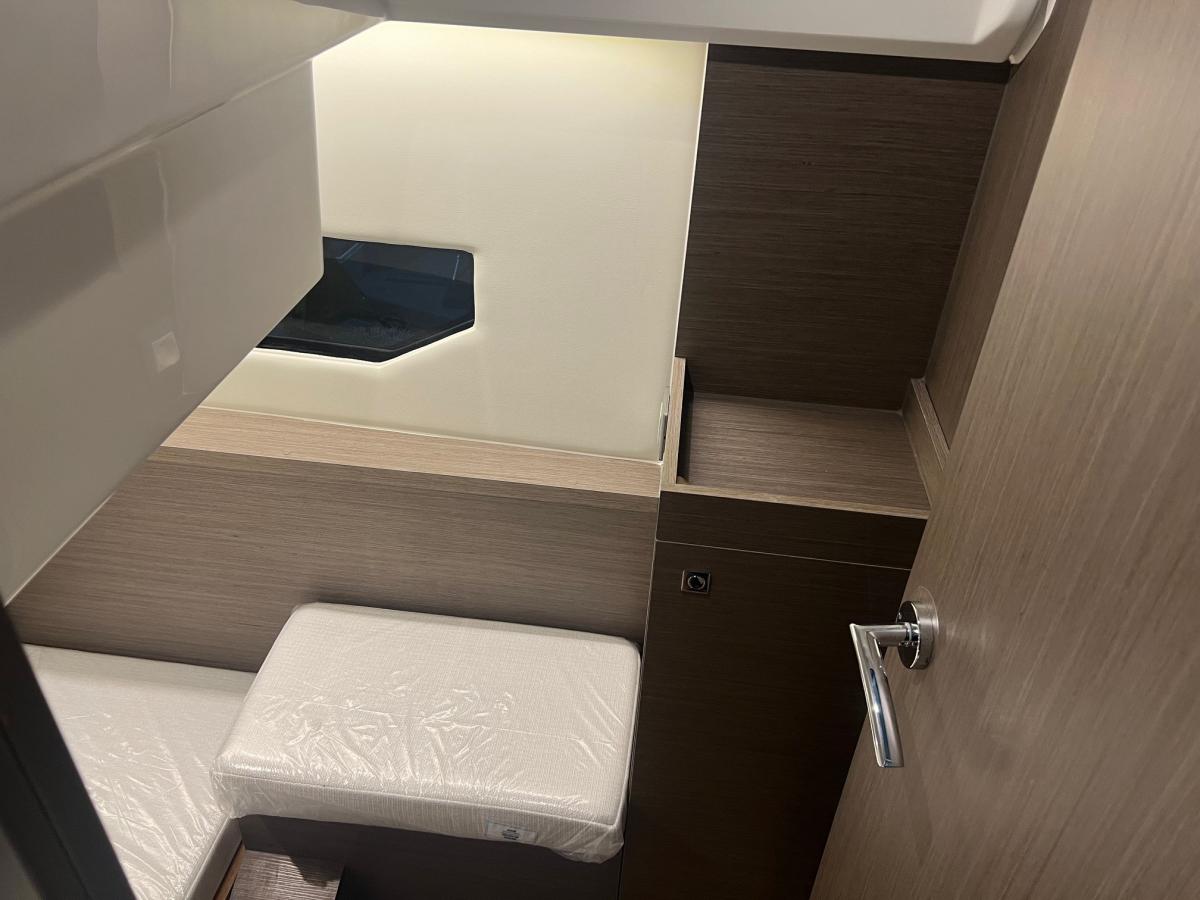 Jeanneau Merry Fisher 895 serie 2. Dit schip is aanwezig op de Yamaha stand van hiswa te water 2026. — foto 47 van 48