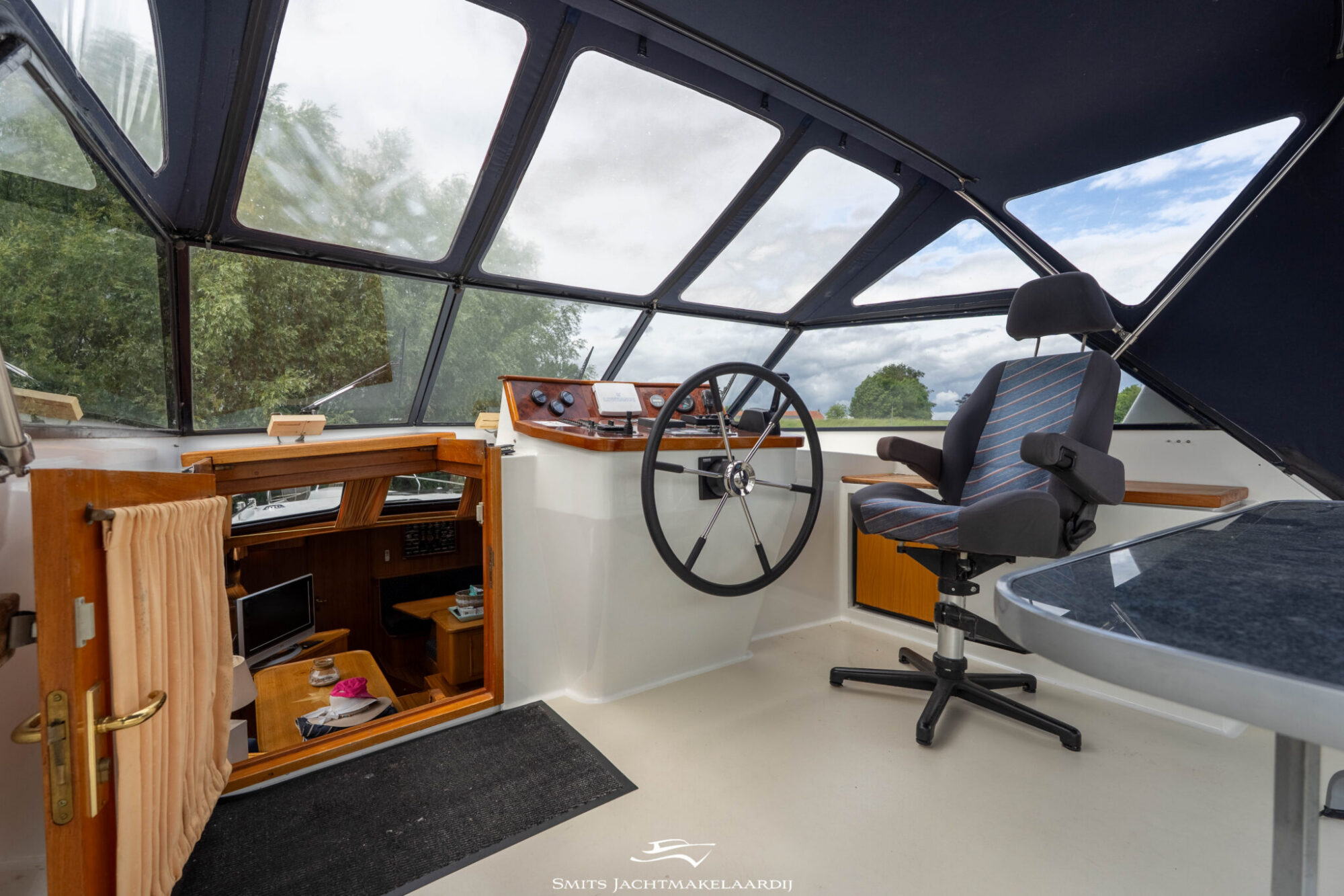 Valkkruiser 14.00 AK Cabrio — foto 64 van 94