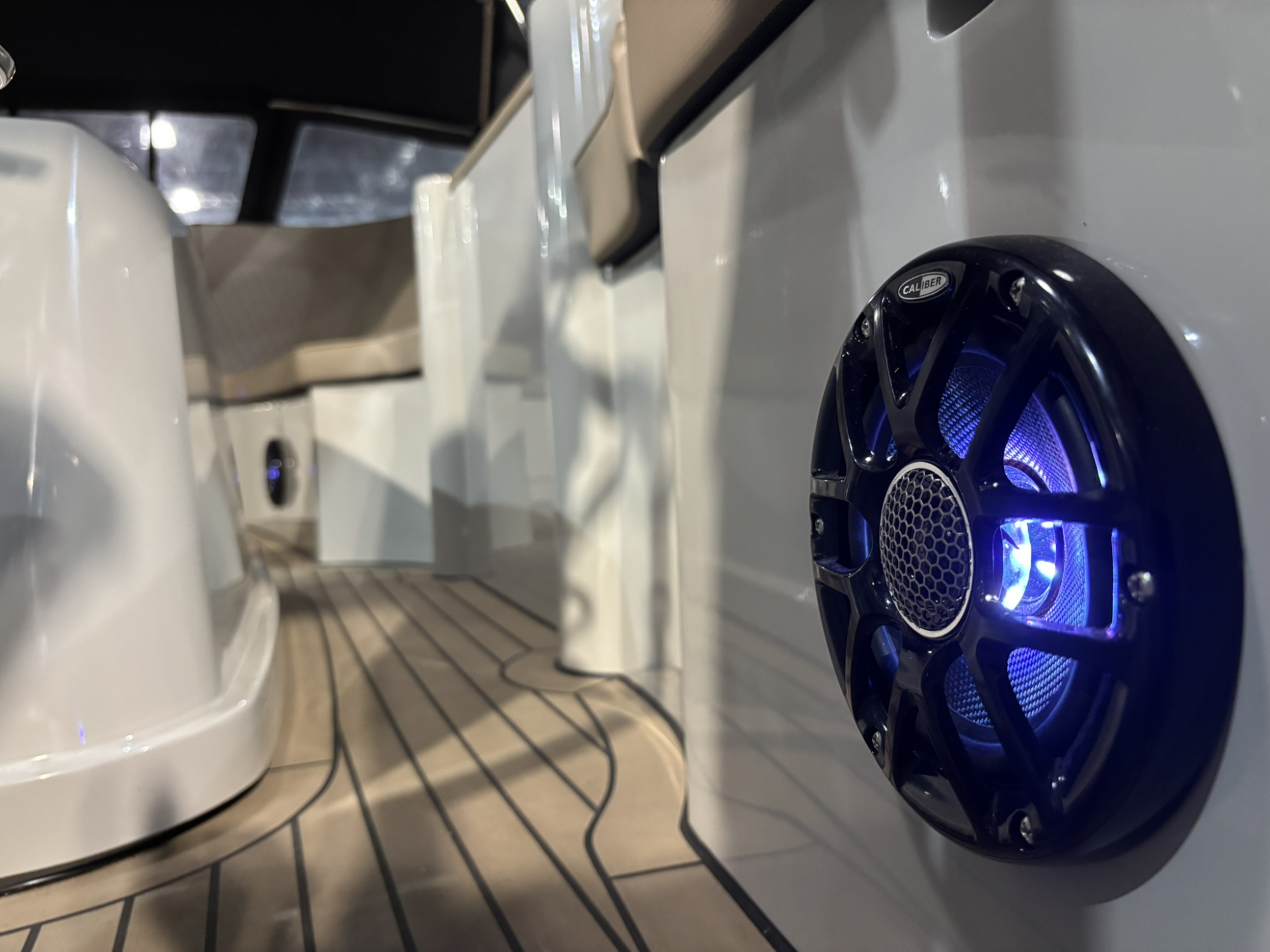 Antaris Sixty7 met Vetus 52 pk dieselmotor bouwjaar 2025! — foto 11 van 16