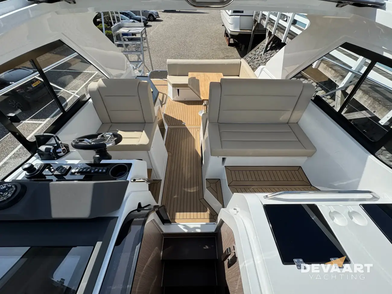 Sealine S335 — foto 4 van 32