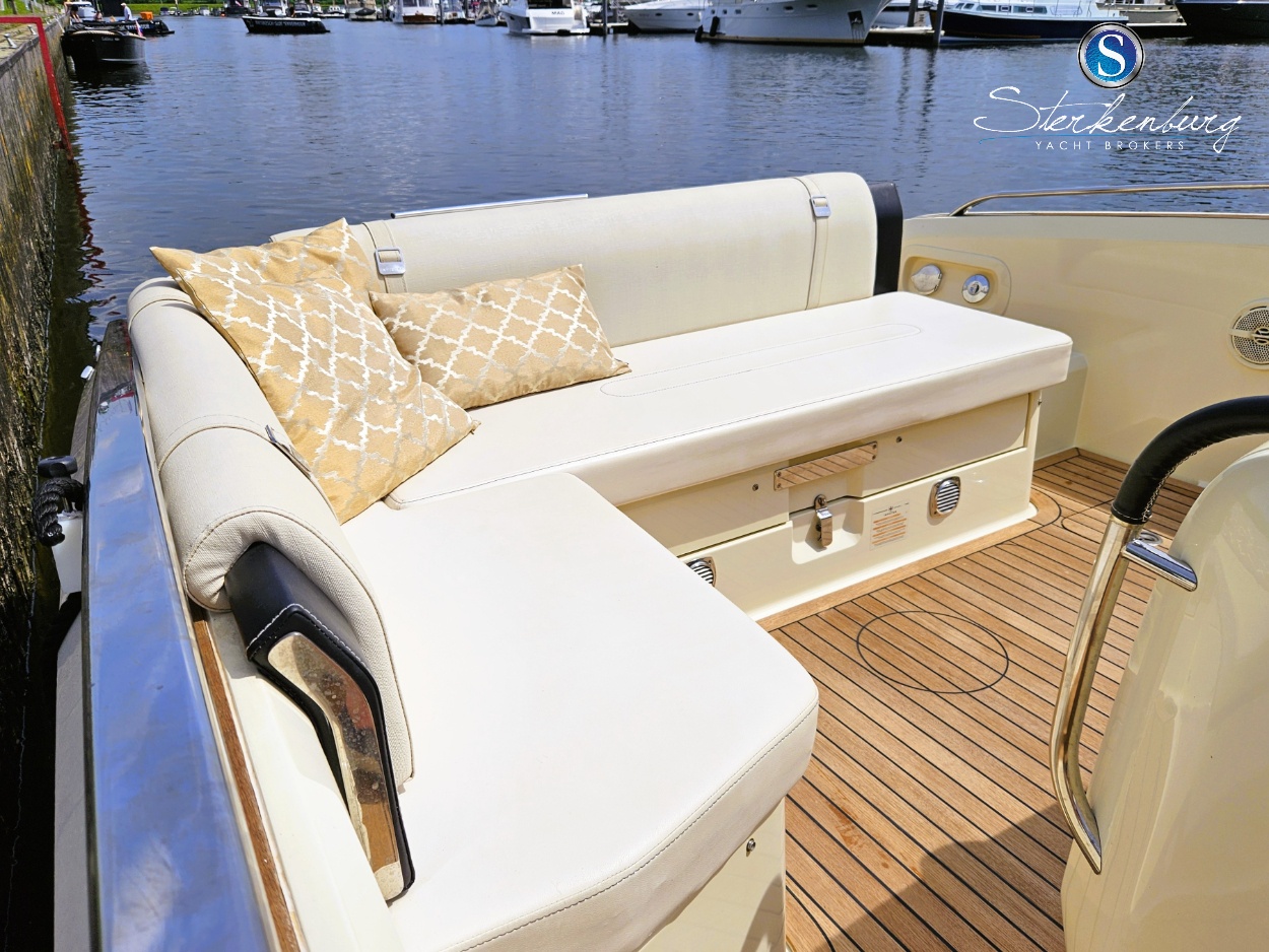 Invictus 280 GT — foto 31 van 42