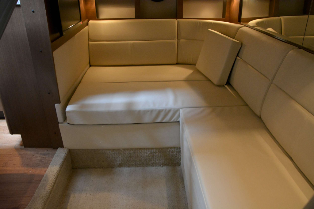 Sea Ray 350 Sundancer — foto 26 van 37