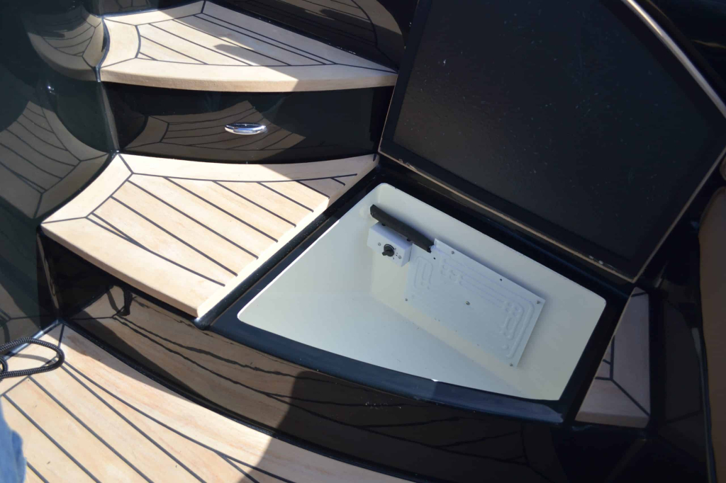 Waterspoor 808 open | Luxe Diesel/hybride Tender | Vanaf €89.950,- — foto 16 van 19