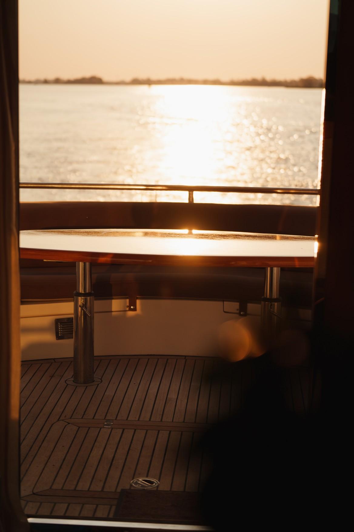 Elegance 54 — foto 74 van 75