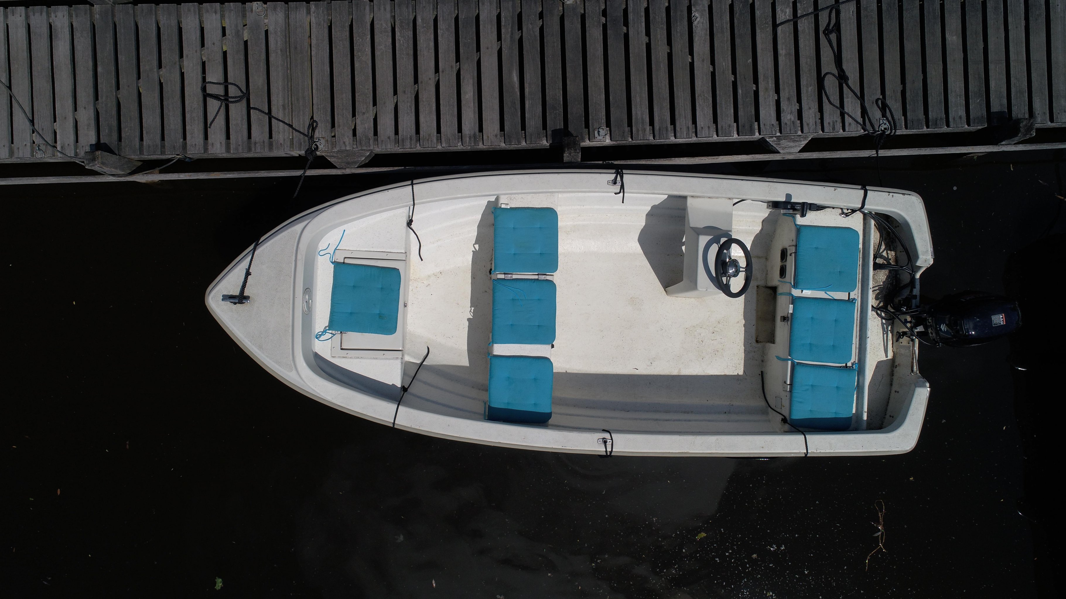 Crescent 434 motorboot met stuur — foto 2 van 3