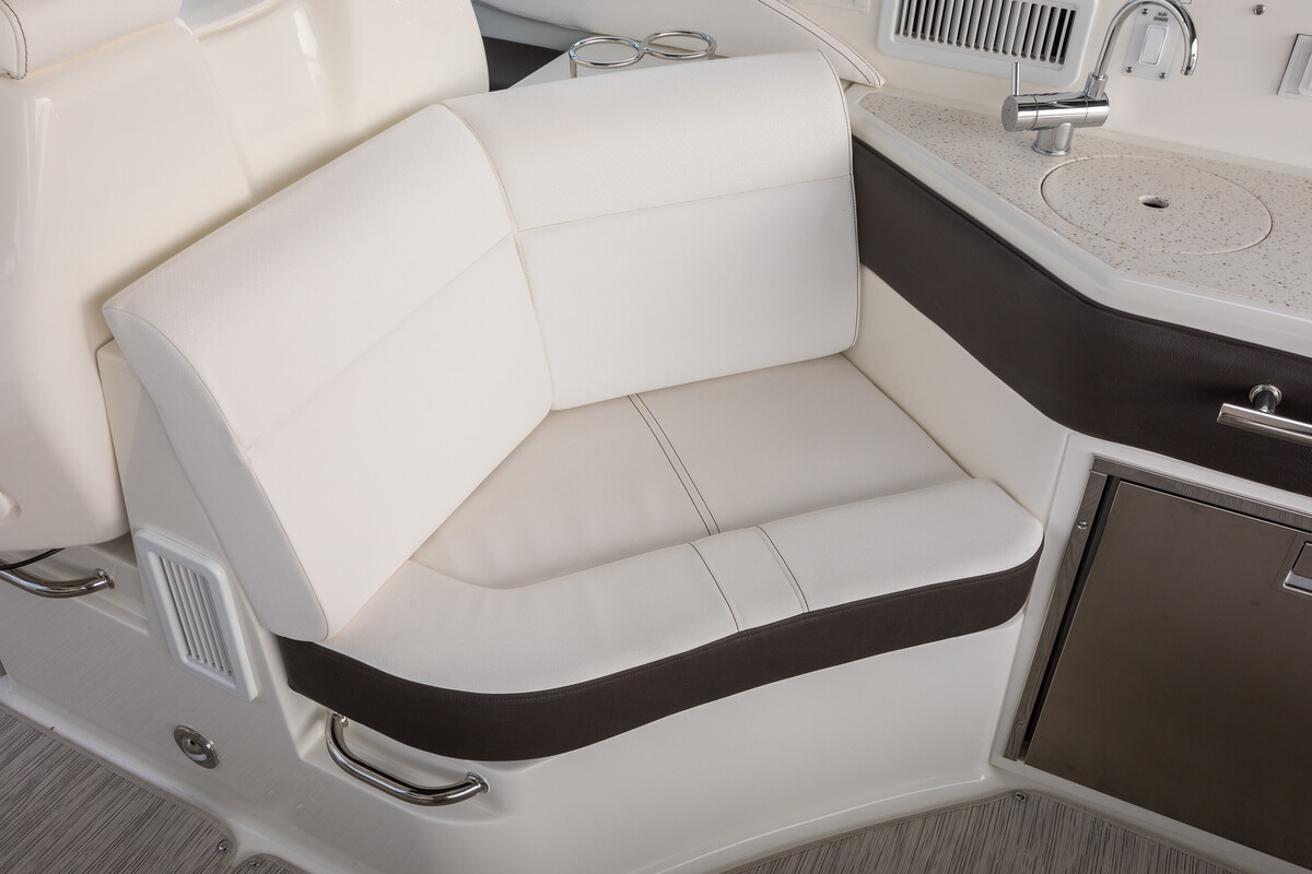 Sea Ray Sundancer 320 OB — foto 16 van 24