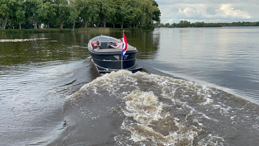 VanVossen 700 cabine sloep vaarklaar Suzuki 100pk — foto 10 van 23
