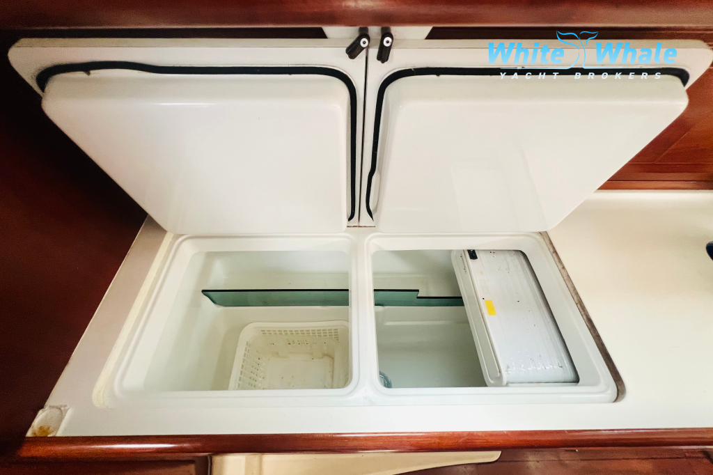 Beneteau Oceanis 42 CC — foto 26 van 45