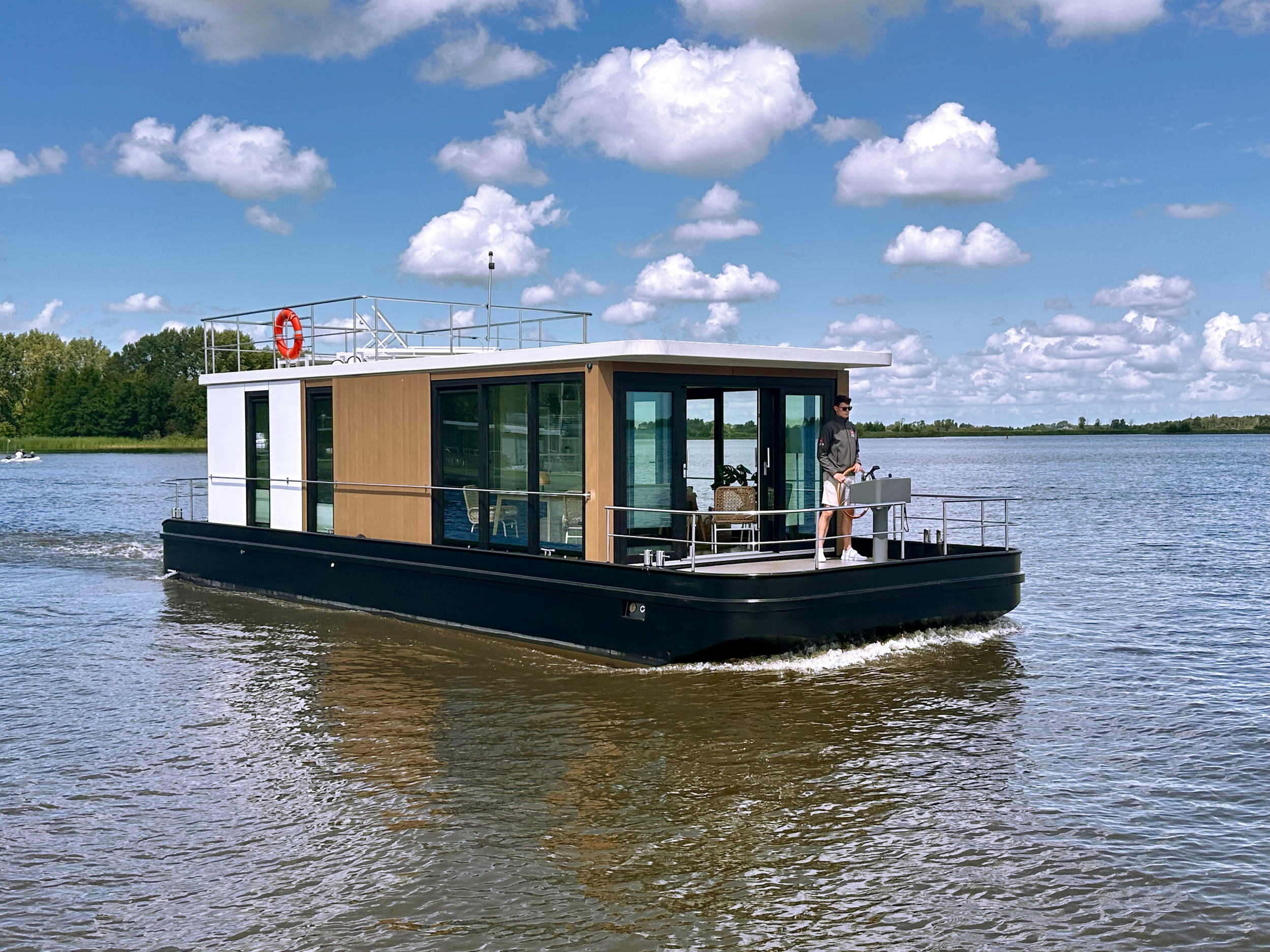 HOMESHIP Lotus Navigator 14 Houseboat — foto 5 van 38