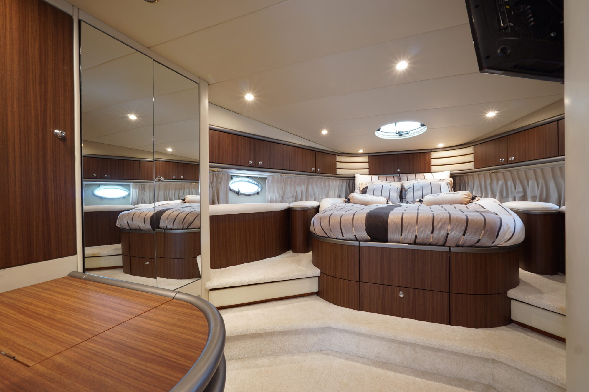 Sunseeker 62 Manhattan — foto 32 van 86