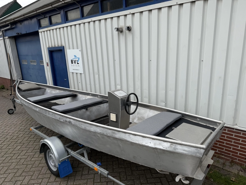 De Wetering Aluminium punter 550cm