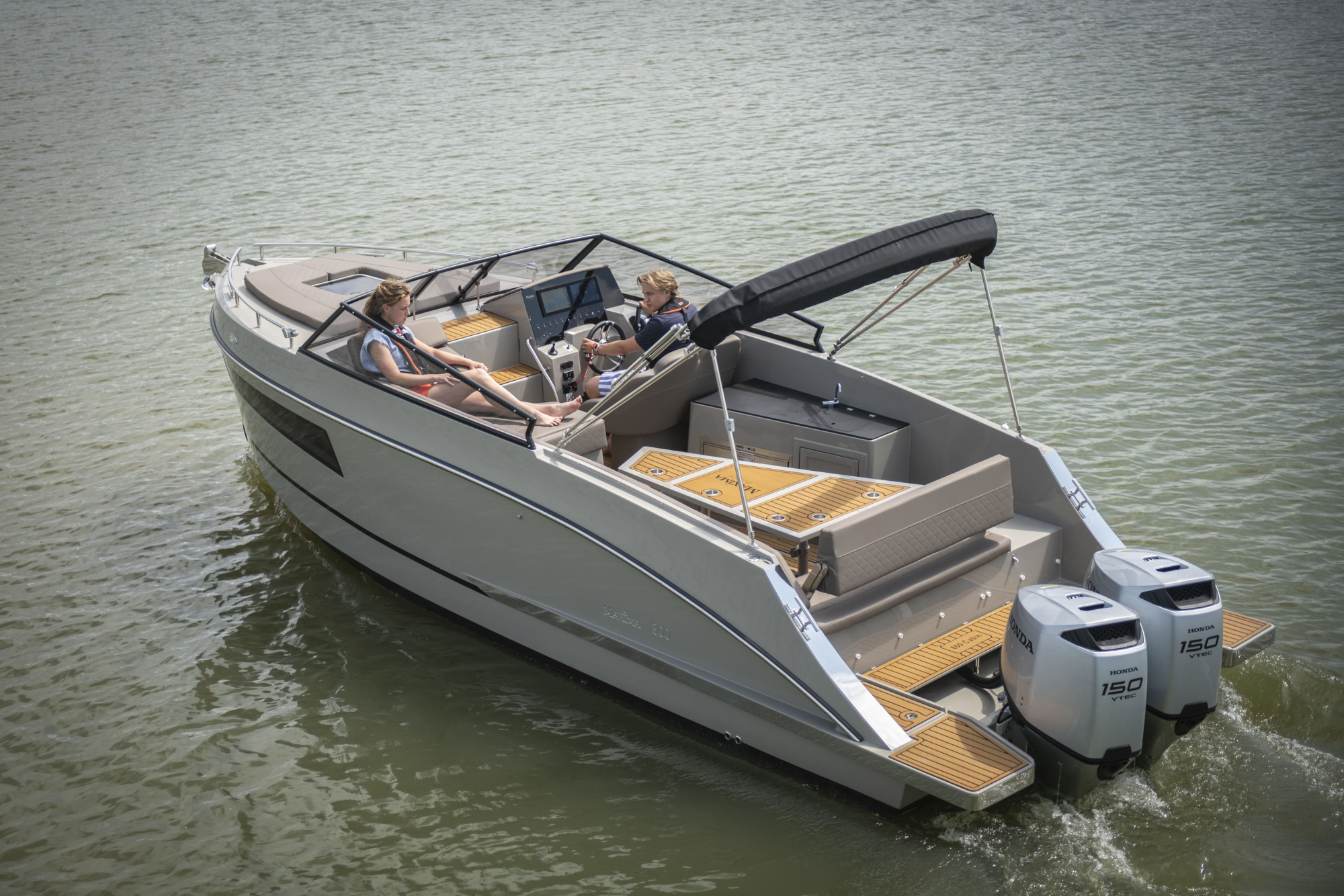 Maxima Boats 800 Cabin — foto 4 van 21