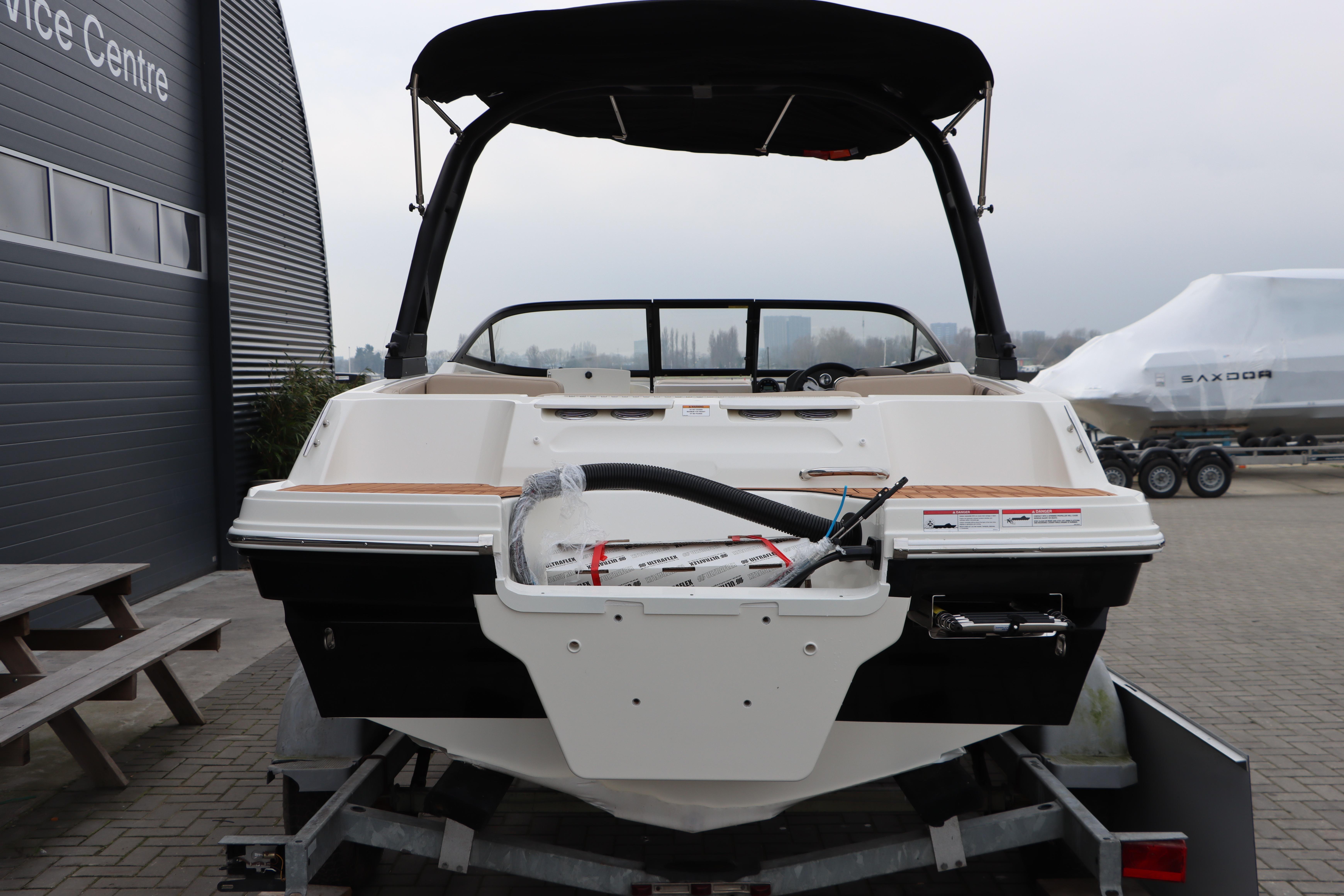 Bayliner VR4 Bowrider OB — foto 11 van 18