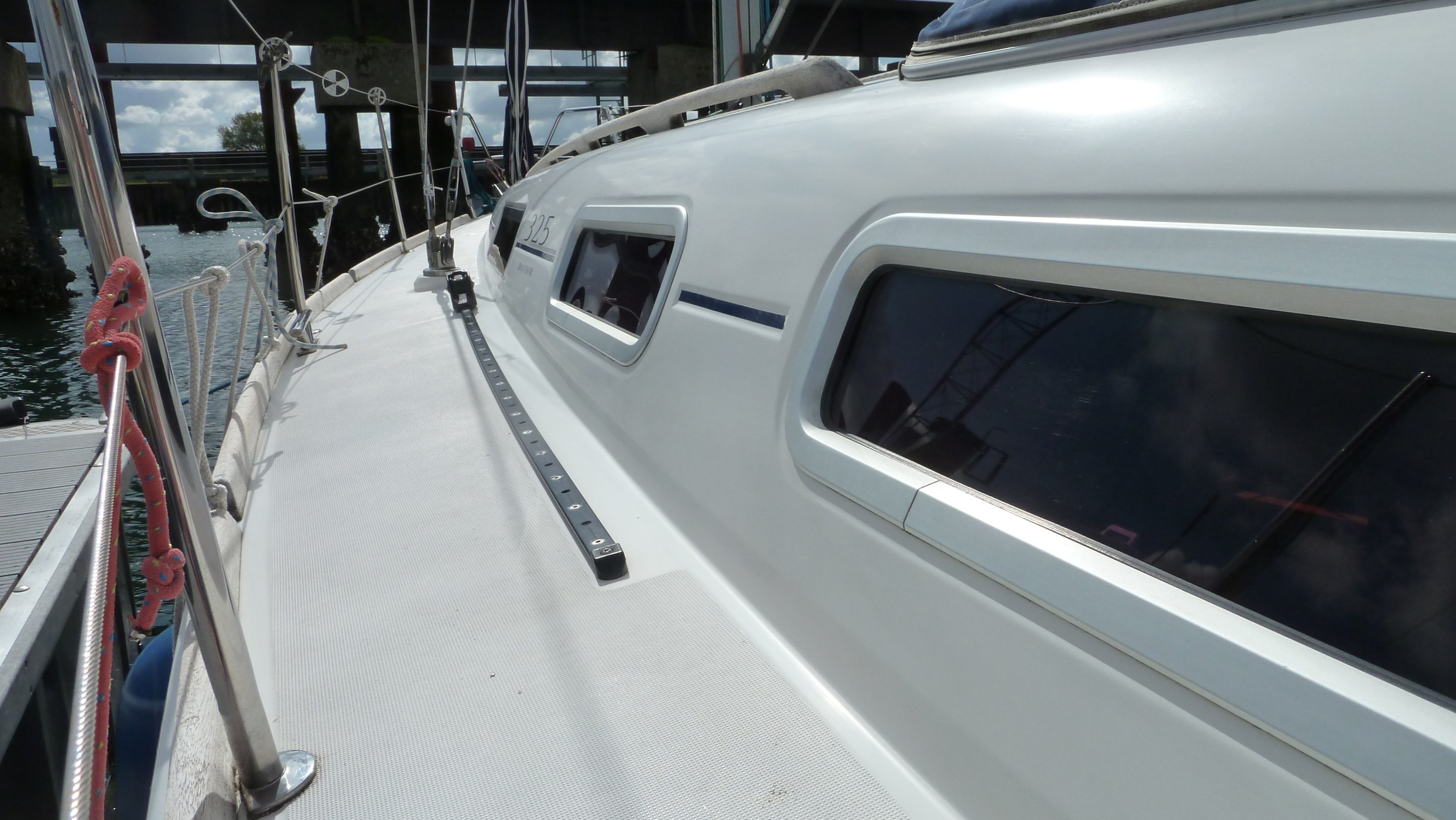 Dufour 325 Grand Large — foto 10 van 12