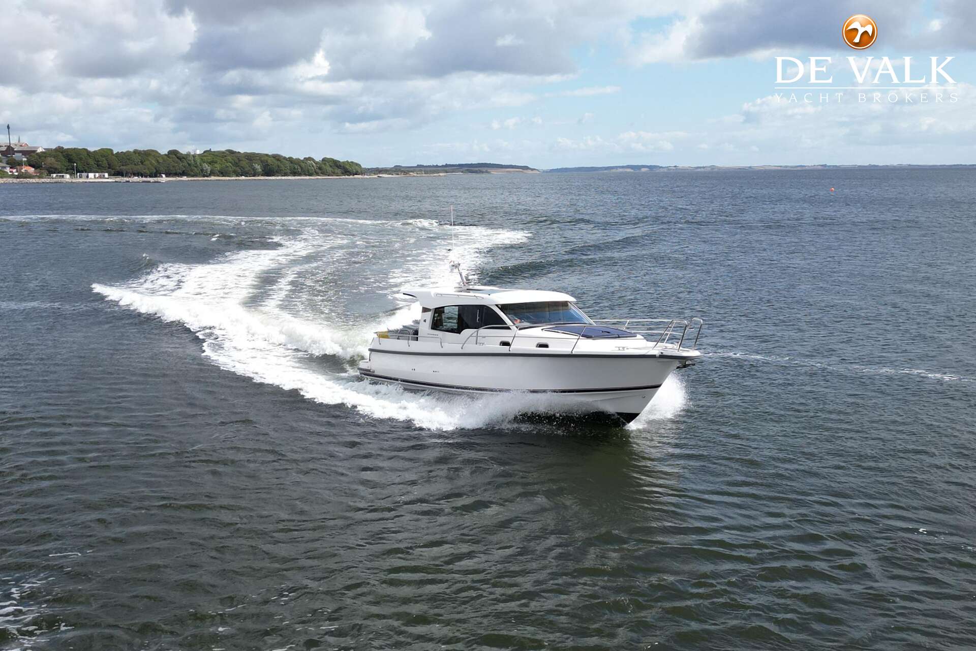 Nimbus 365 Coupe — foto 6 van 44