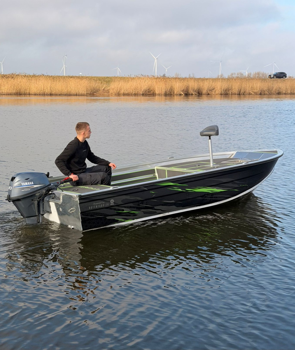 Kerman 428 visboot | Nieuw | gratis 3M wrap! — foto 10 van 14