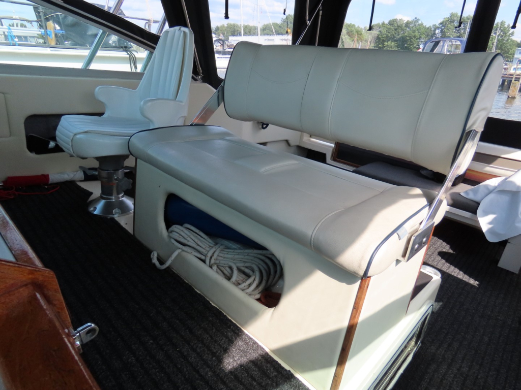 Sea Ray 270 Sundancer — foto 5 van 23