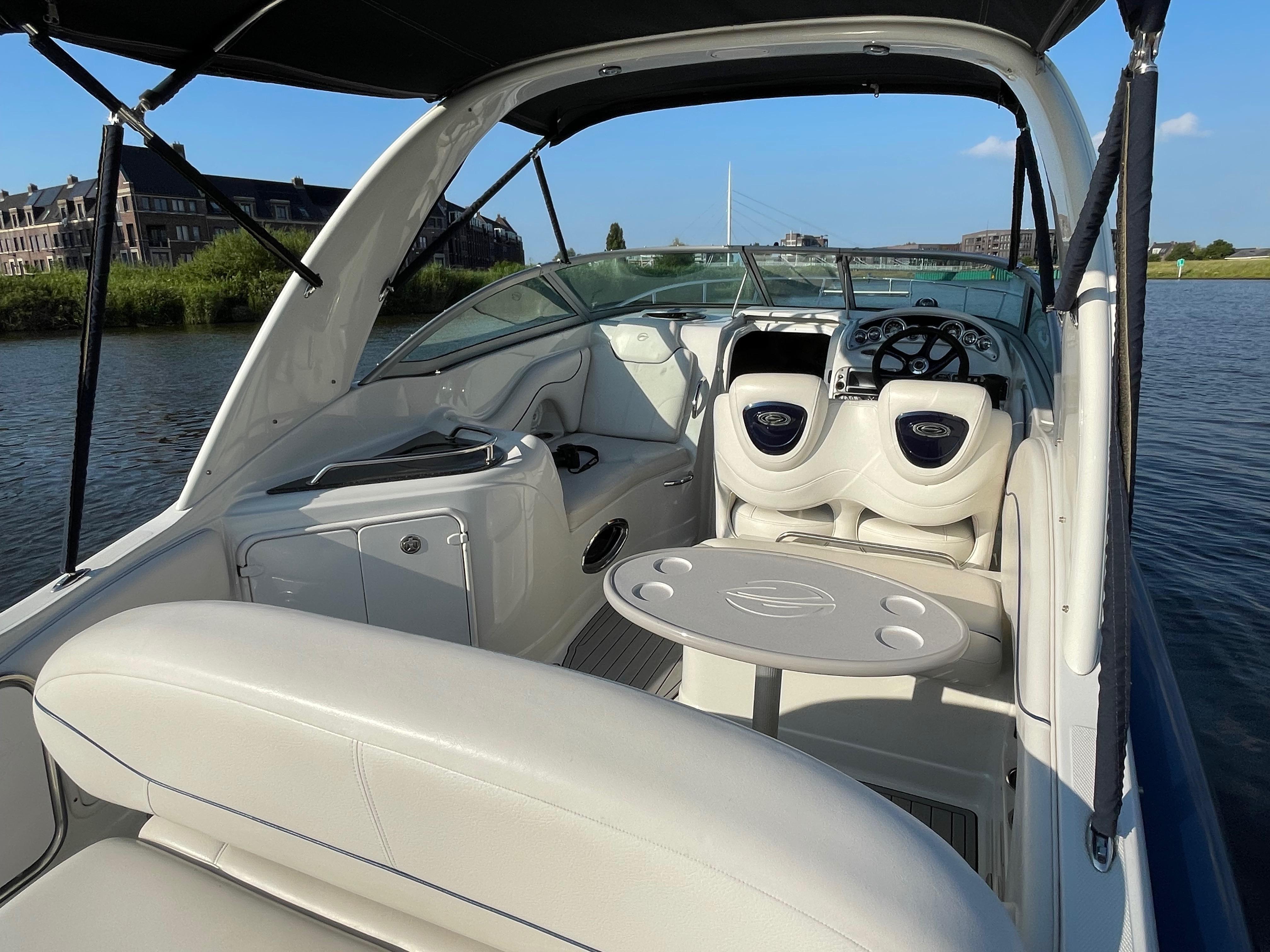 Crownline 270 CR — foto 18 van 25
