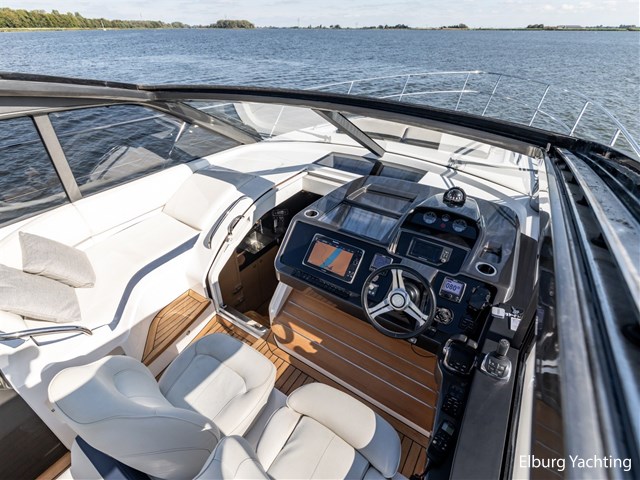 Princess V48 — foto 20 van 84