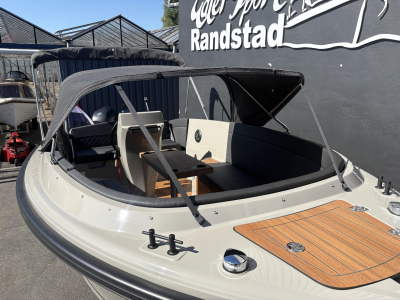 Corsiva 605 Tender  | 115 pk Suzuki — foto 12 van 12