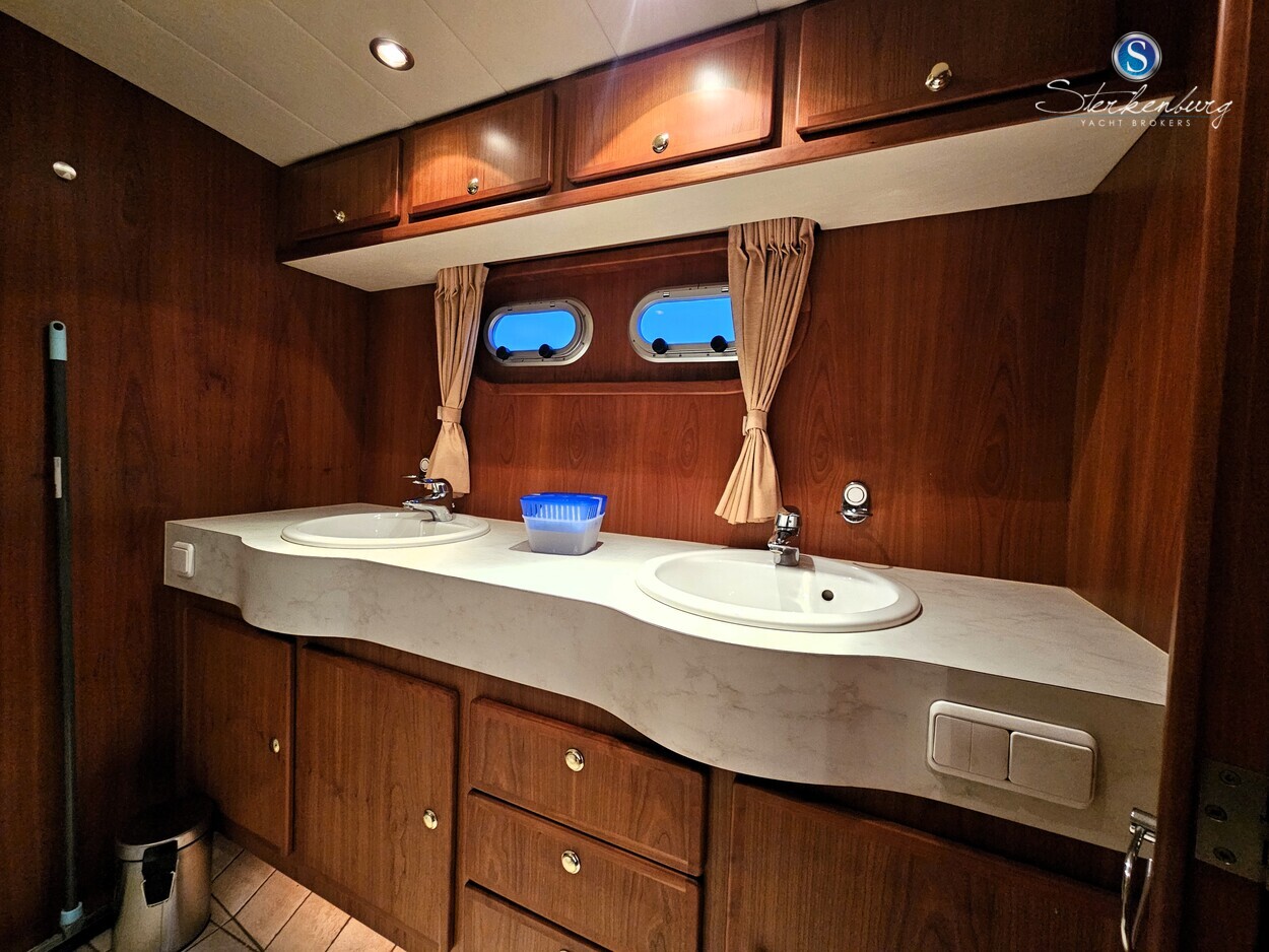 Pacific 155 Allure — foto 42 van 48