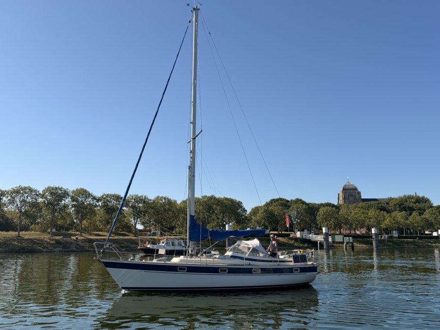 Hallberg Rassy 352 — foto 7 van 12