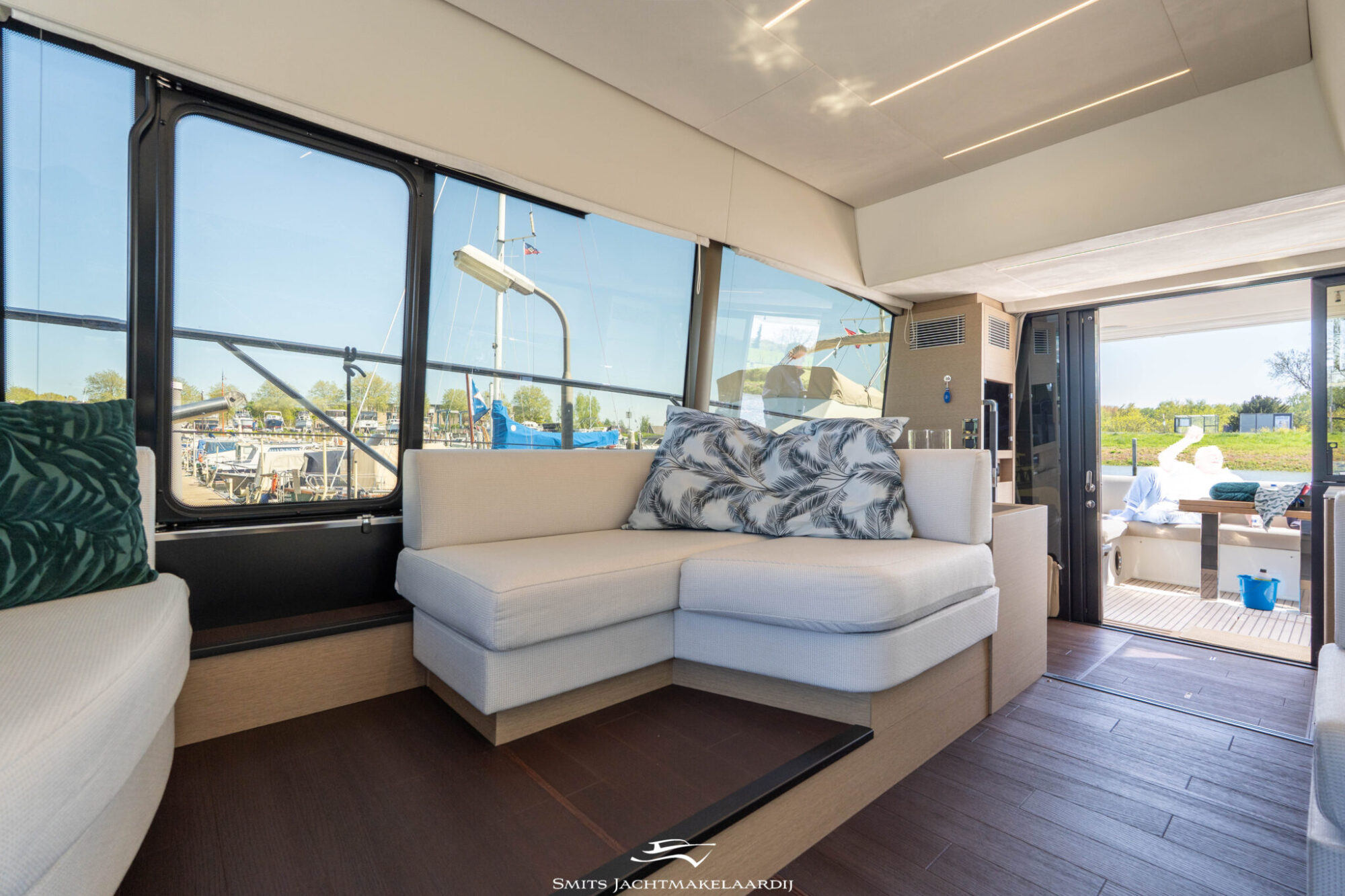 Prestige 590 Flybridge — foto 18 van 154