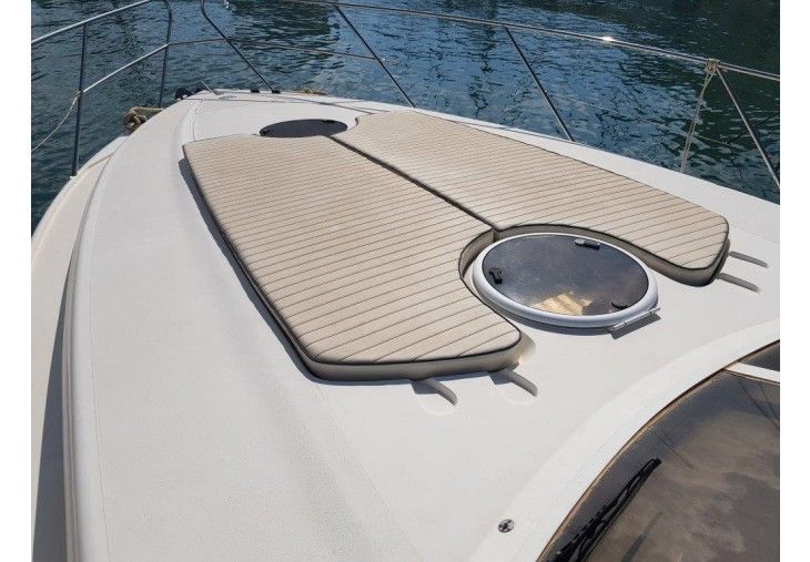 Princess V40 — foto 3 van 3