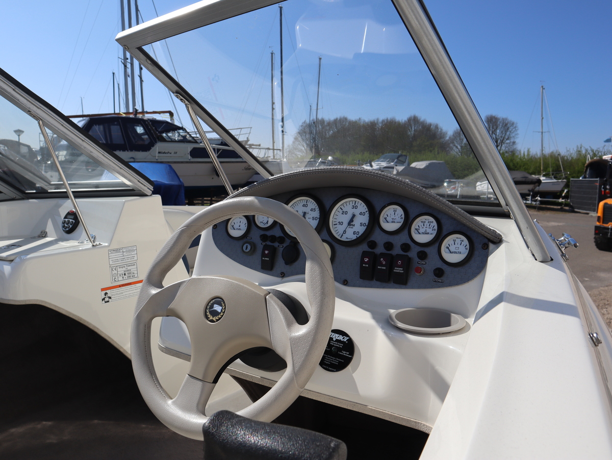 Stingray 195RX — foto 6 van 55