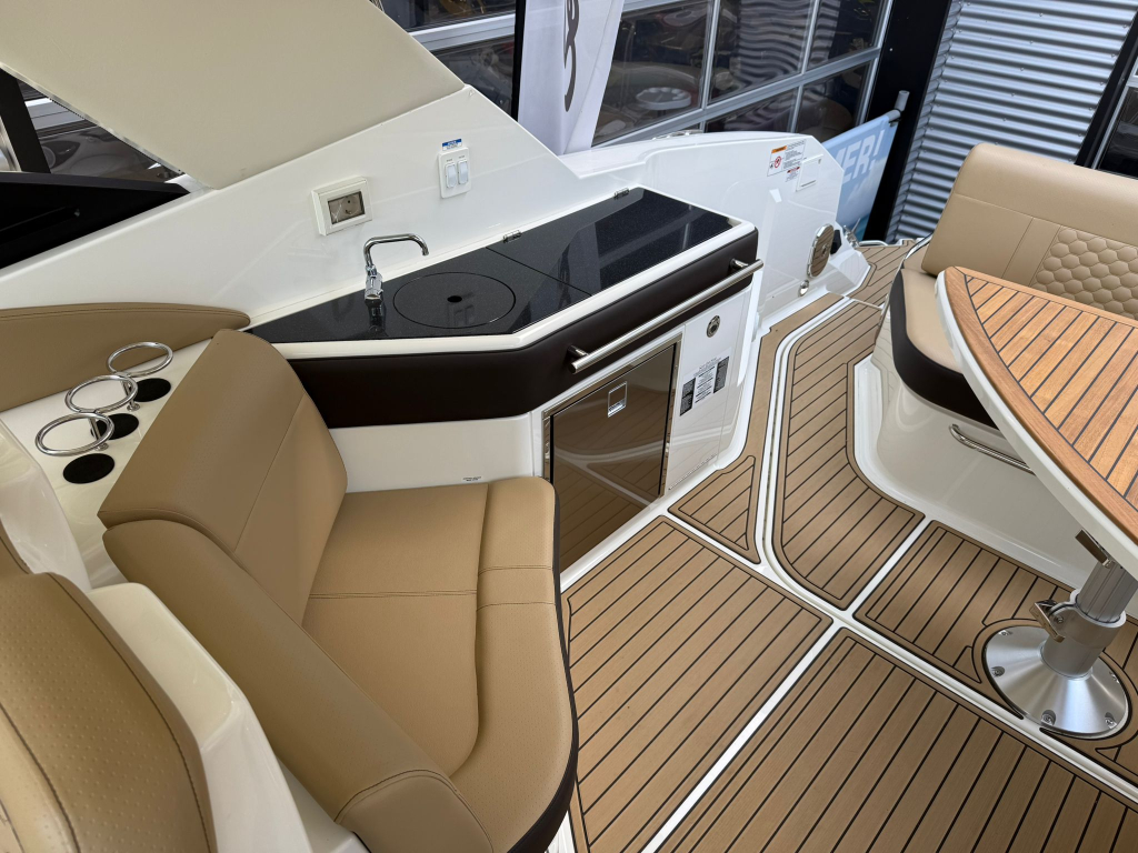 Sea Ray Sundancer 320 — foto 15 van 39