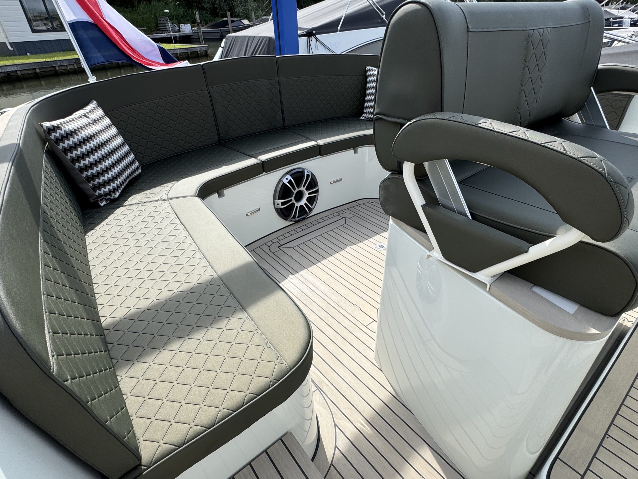 Antaris Seventy7 Sport (luxe uitvoering) — foto 31 van 44