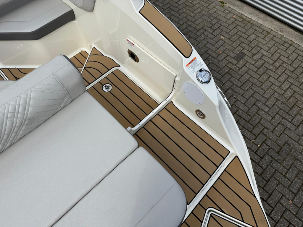 Sea Ray SDX 230 — foto 30 van 46