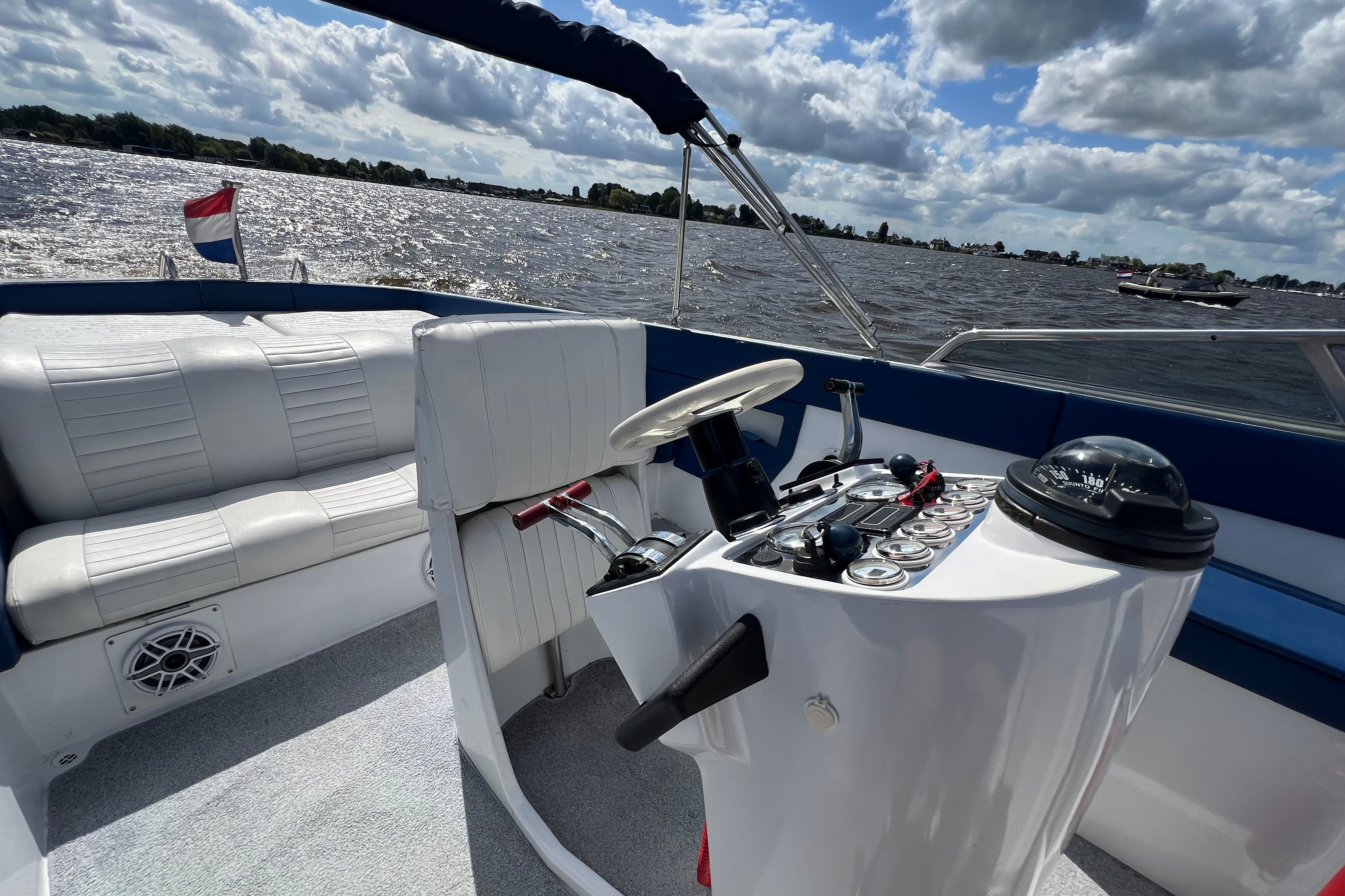 Monte Carlo 30 Offshore — foto 17 van 26