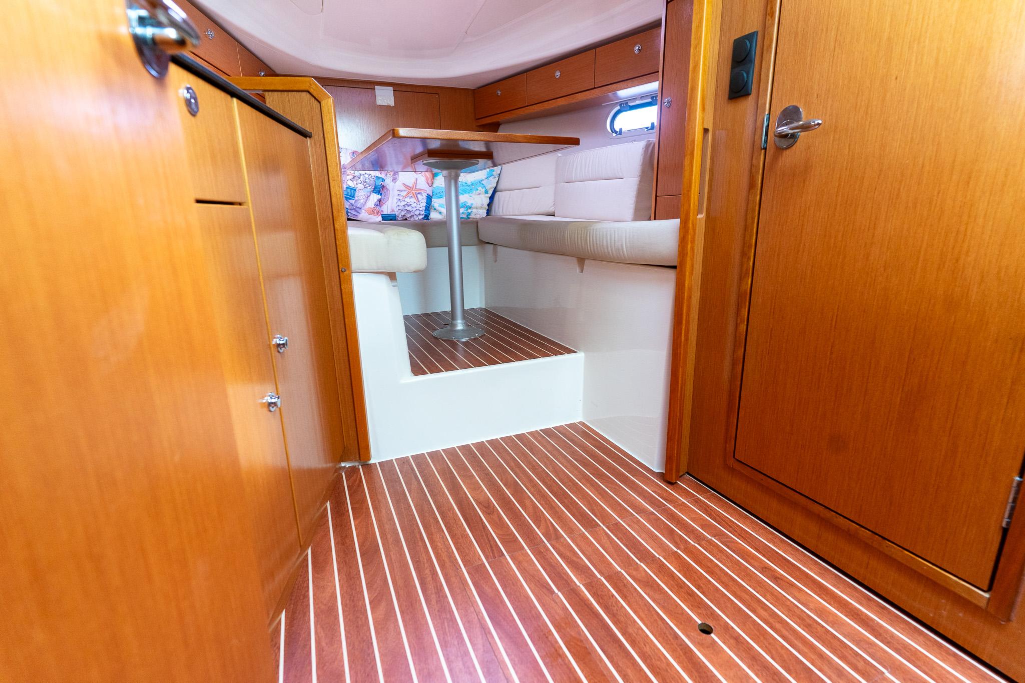 Bavaria 28 Sport — foto 13 van 47