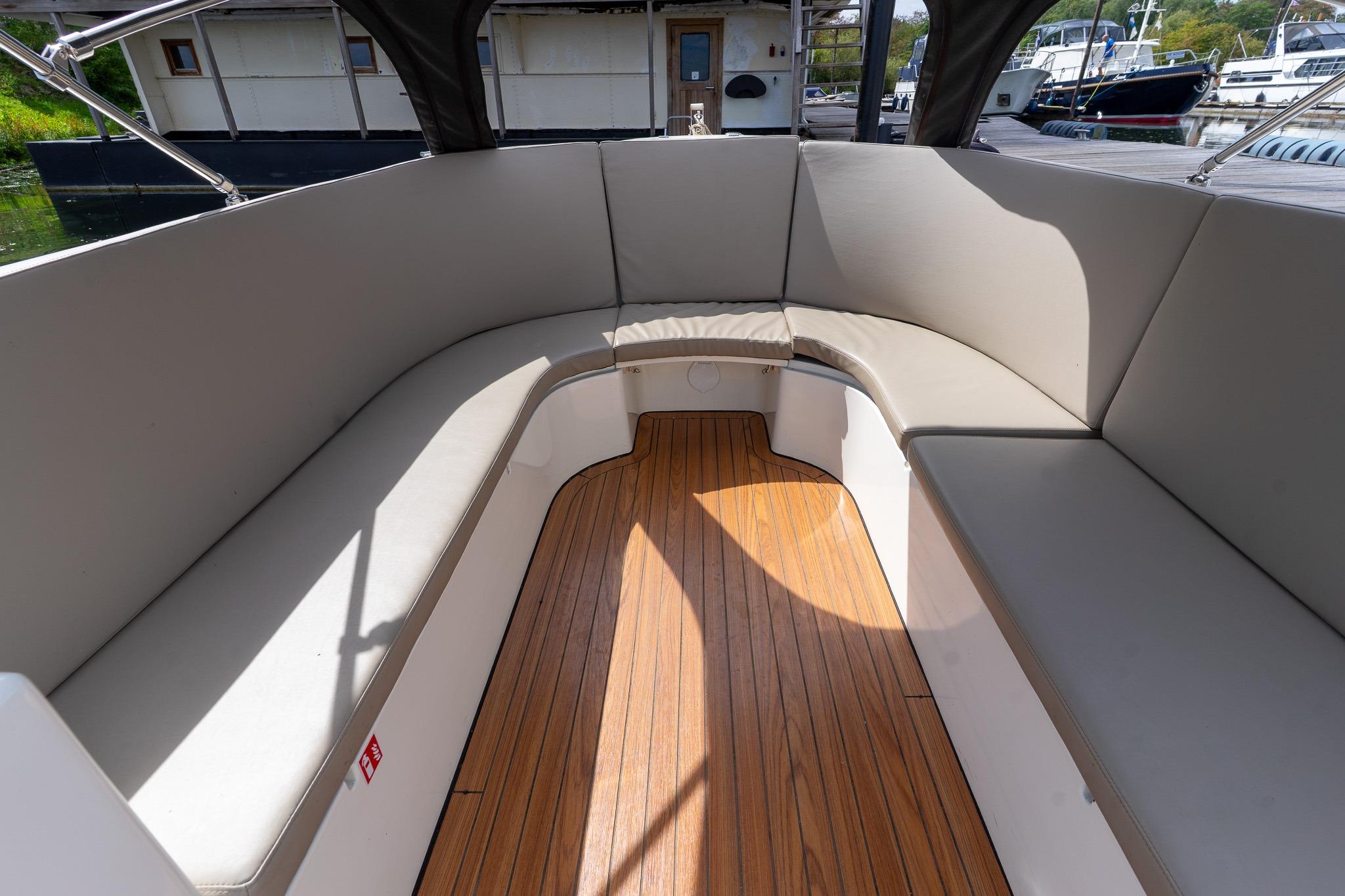 Tender Excellent 750 — foto 9 van 13