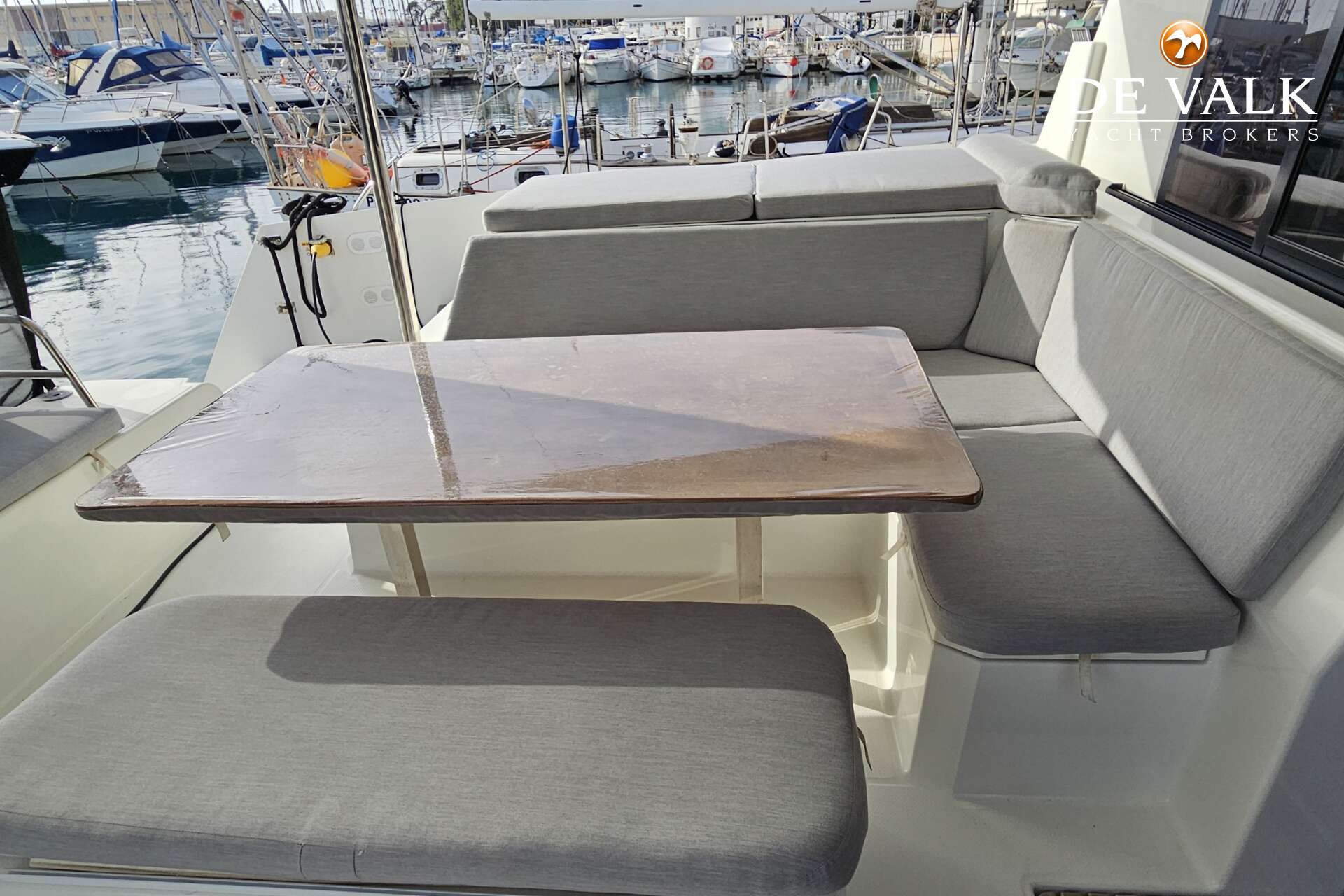Fountaine Pajot Astrea 42 — foto 14 van 39