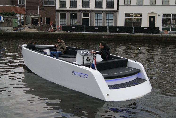Triple 7 tender DE GROOTSTE SLOEPENSHOWROOM VAN NEDERLAND (Gedupliceerd) — foto 11 van 14