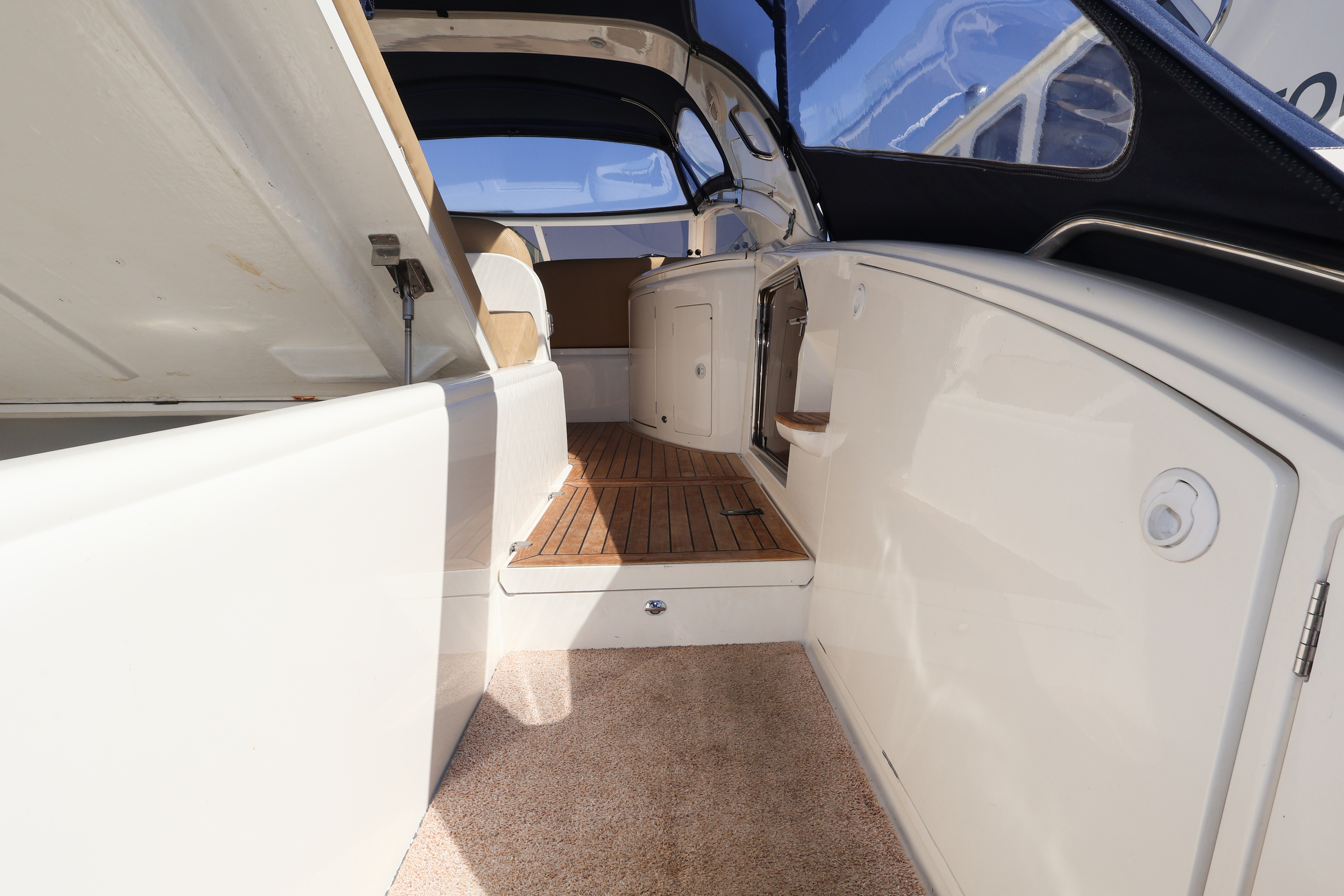 Princess V42 — foto 11 van 42