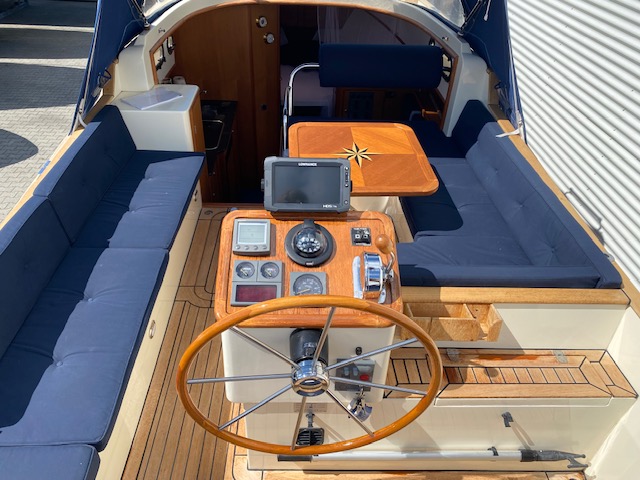 Menken  Newport Bass — foto 7 van 24