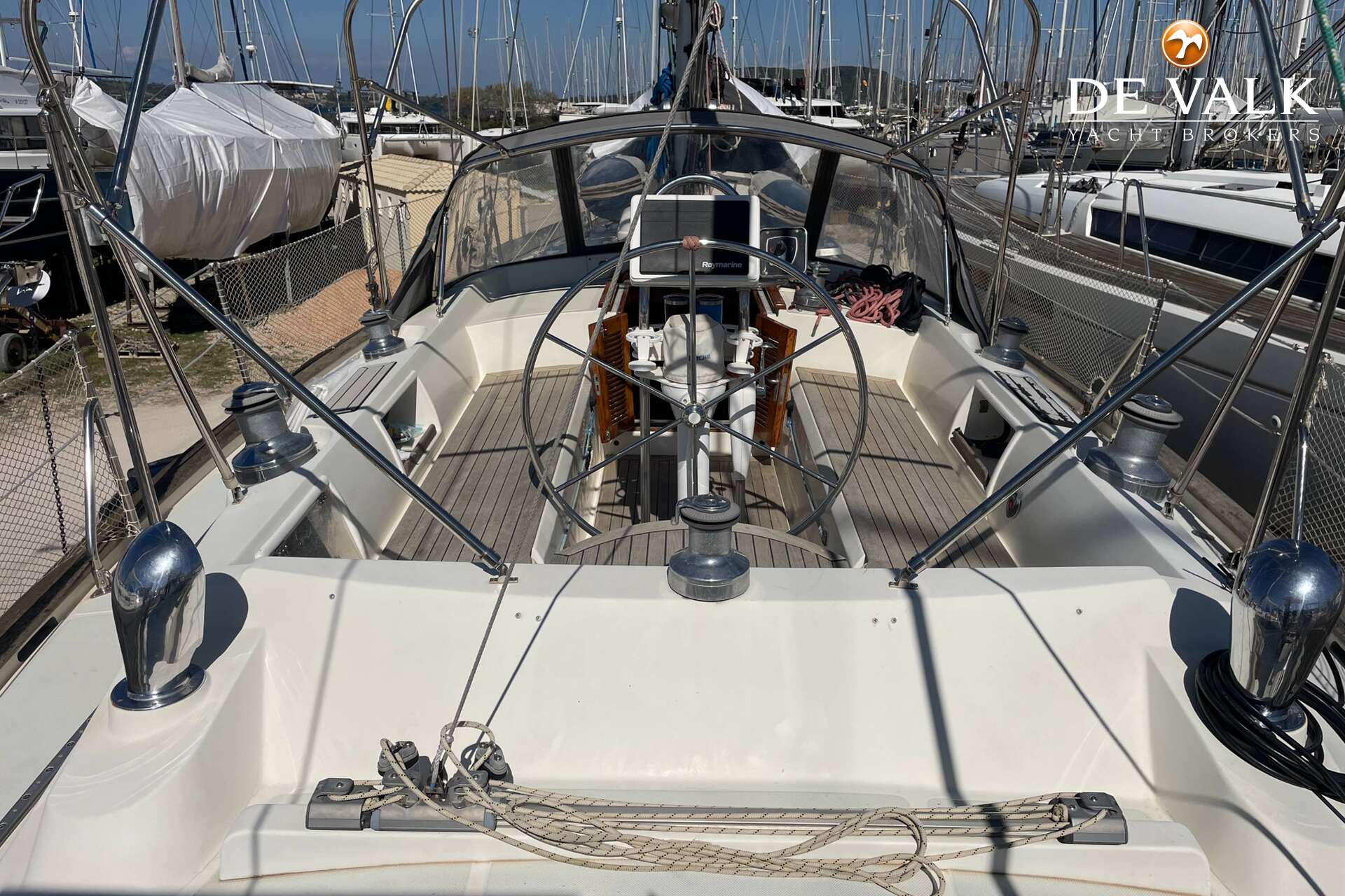 Tayana 48 — foto 8 van 35