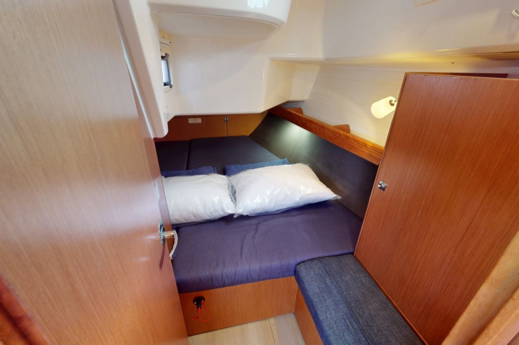 Bavaria Cruiser 37 — foto 11 van 14