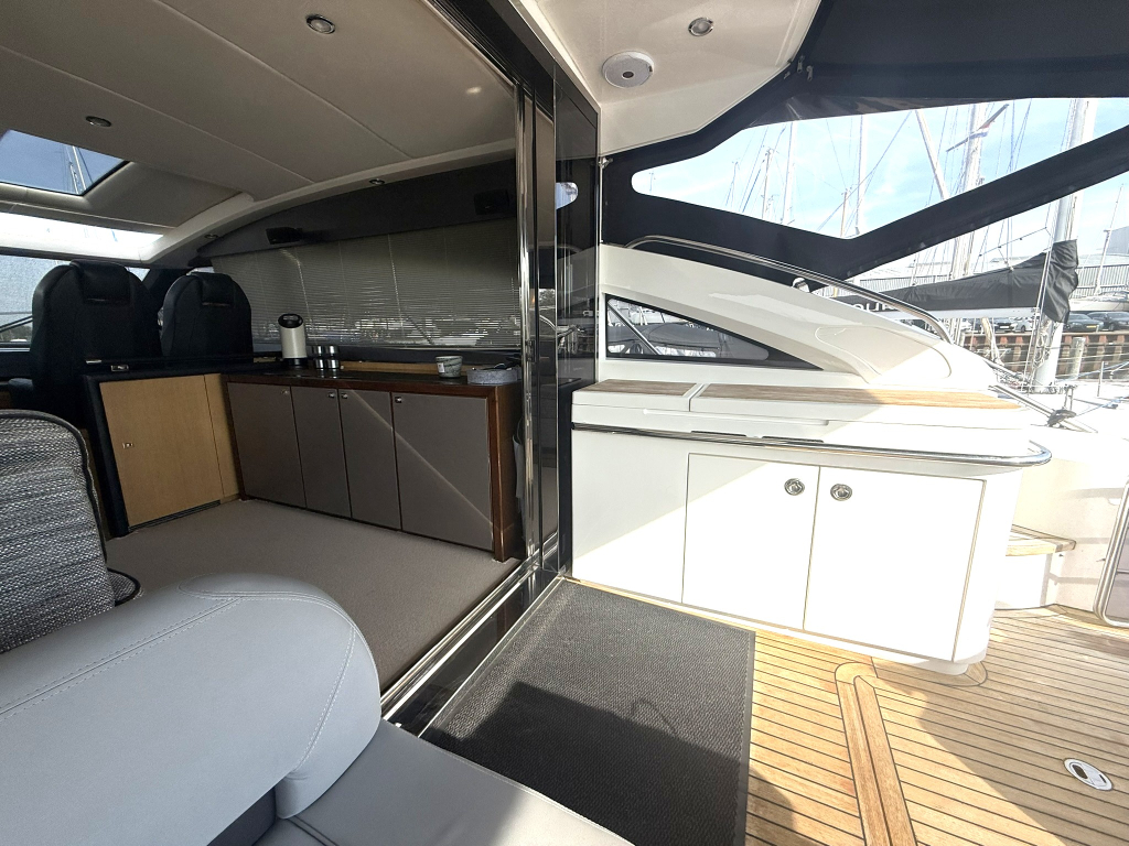 Princess V52 — foto 7 van 36