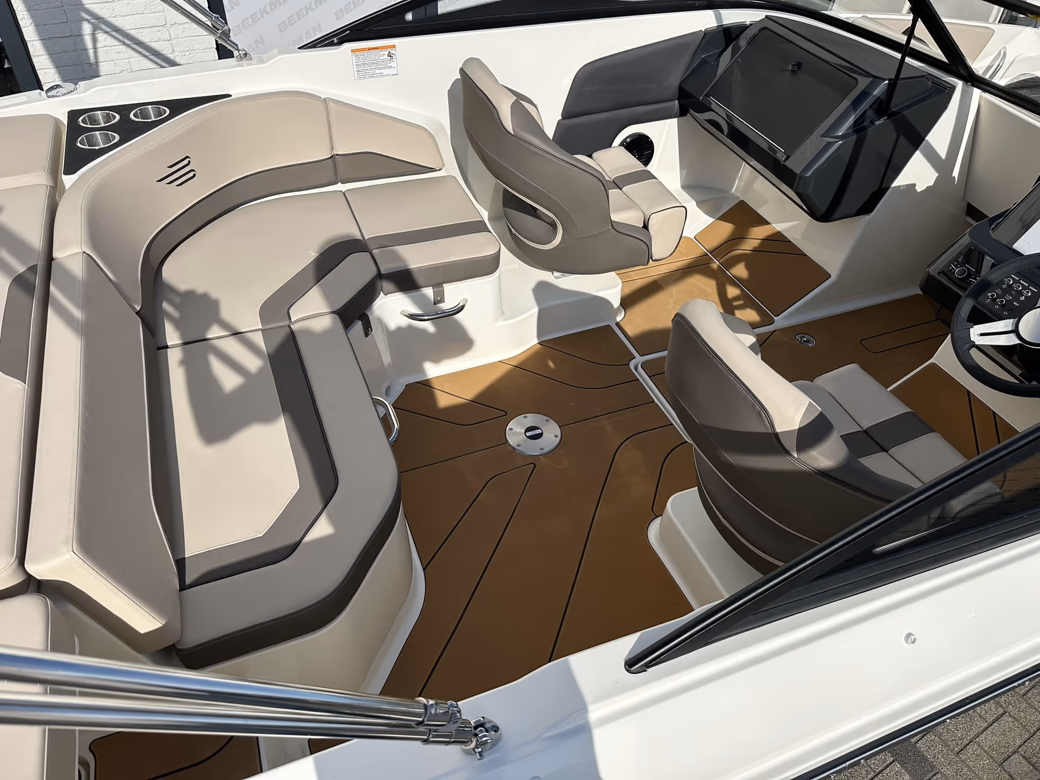 Bayliner V20i Bowrider — foto 8 van 22