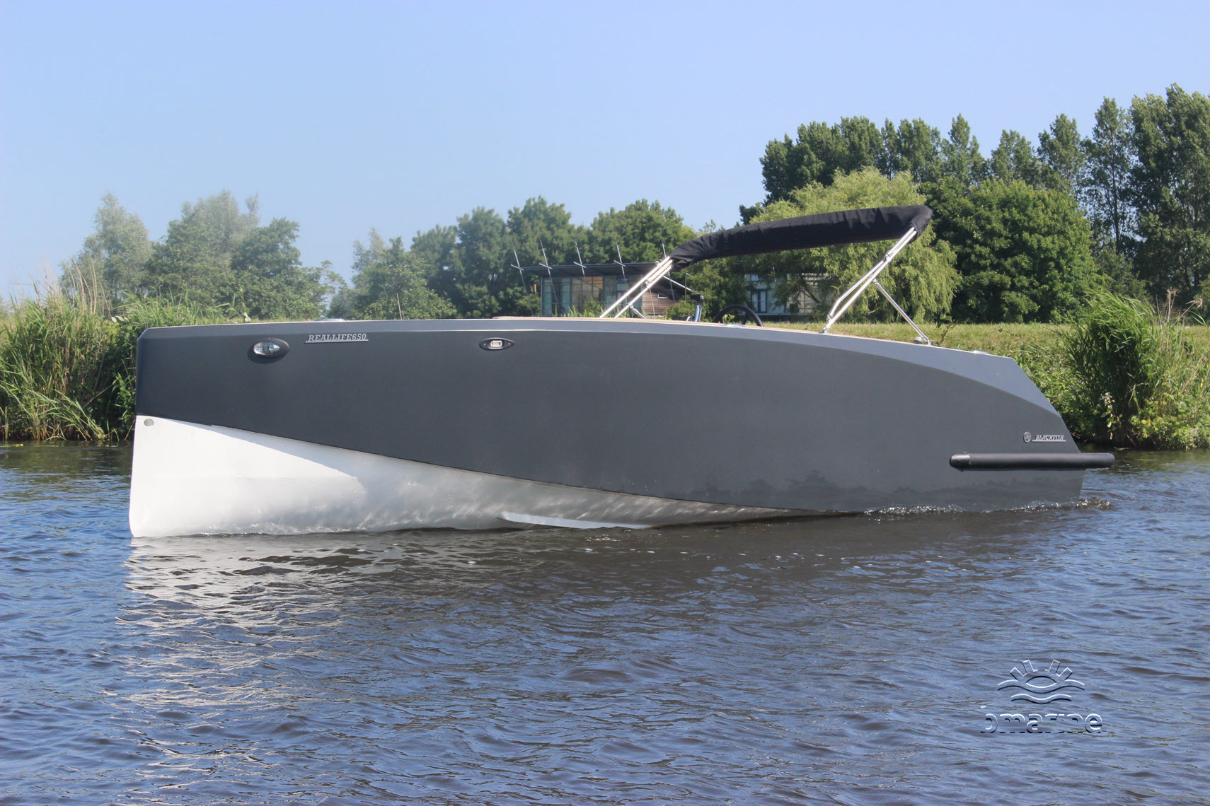 Blackfish Reallife 650 — foto 1 van 20