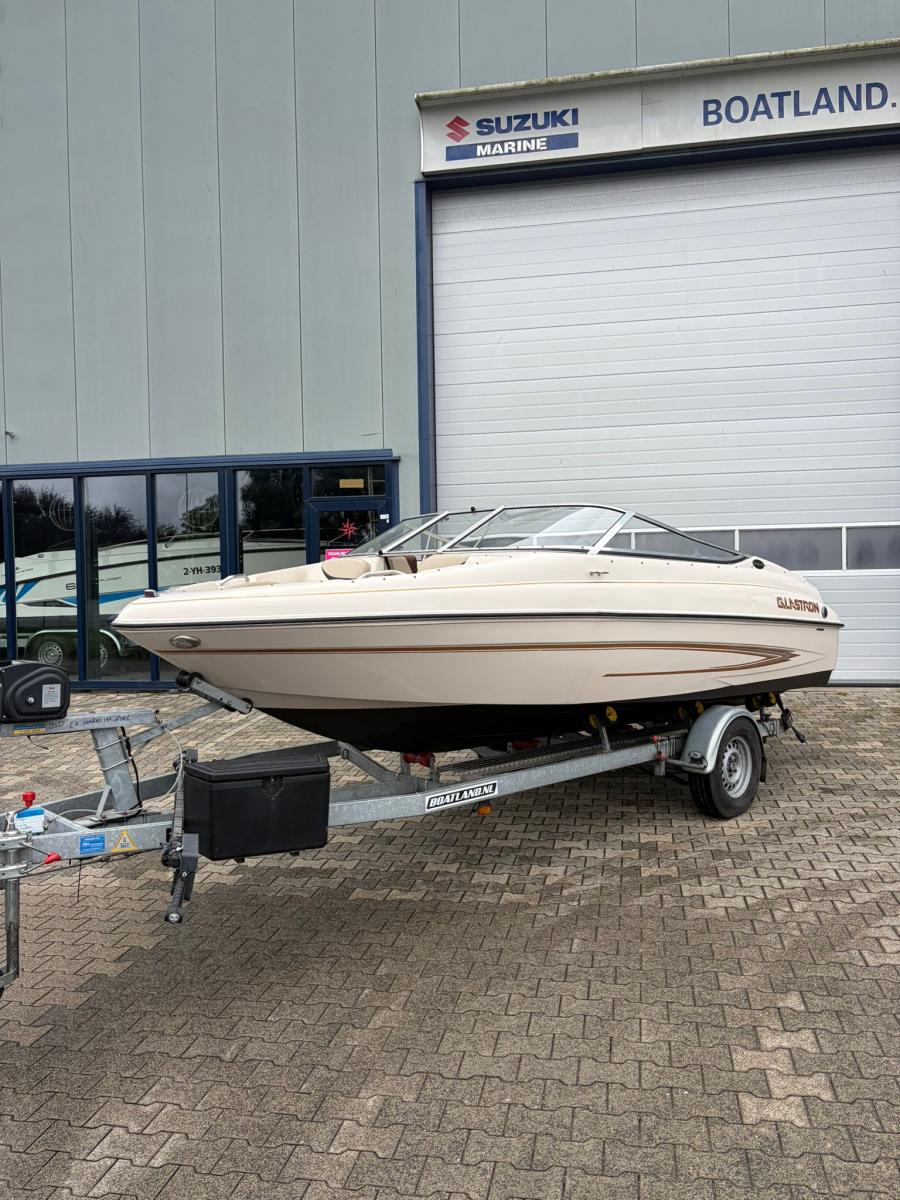 Glastron GX185 Bowrider — foto 16 van 17