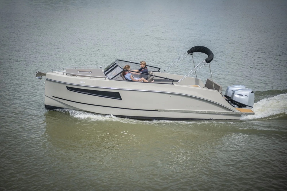 Maxima 800 Cabin — foto 5 van 12