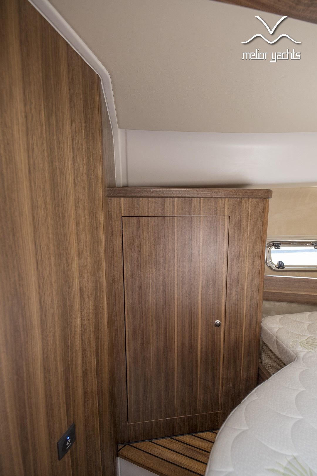 Saga 385 - Edition Walnut Interior — foto 21 van 56