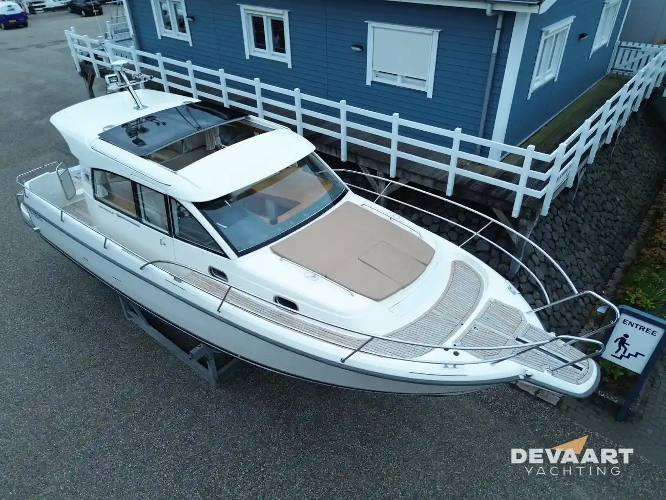 Nimbus 365 Coupe — foto 2 van 21