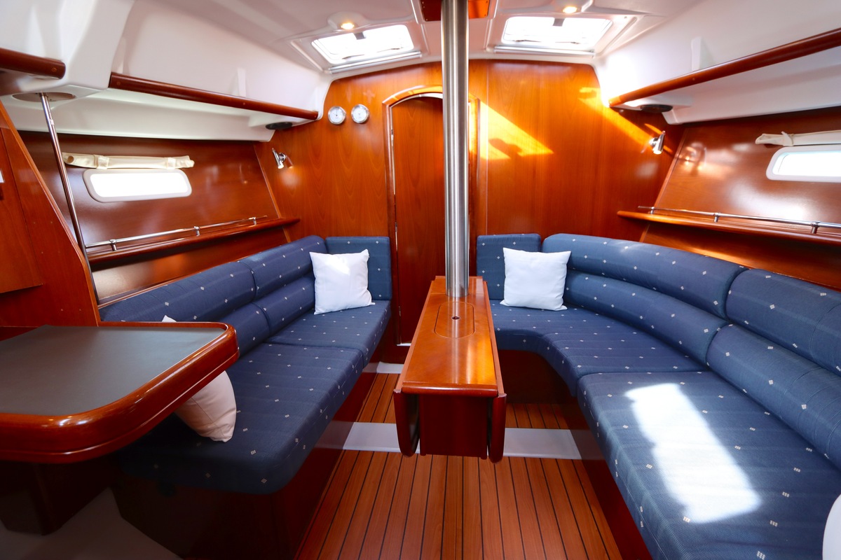 BENETEAU OCEANIS CLIPPER 373 — foto 4 van 48
